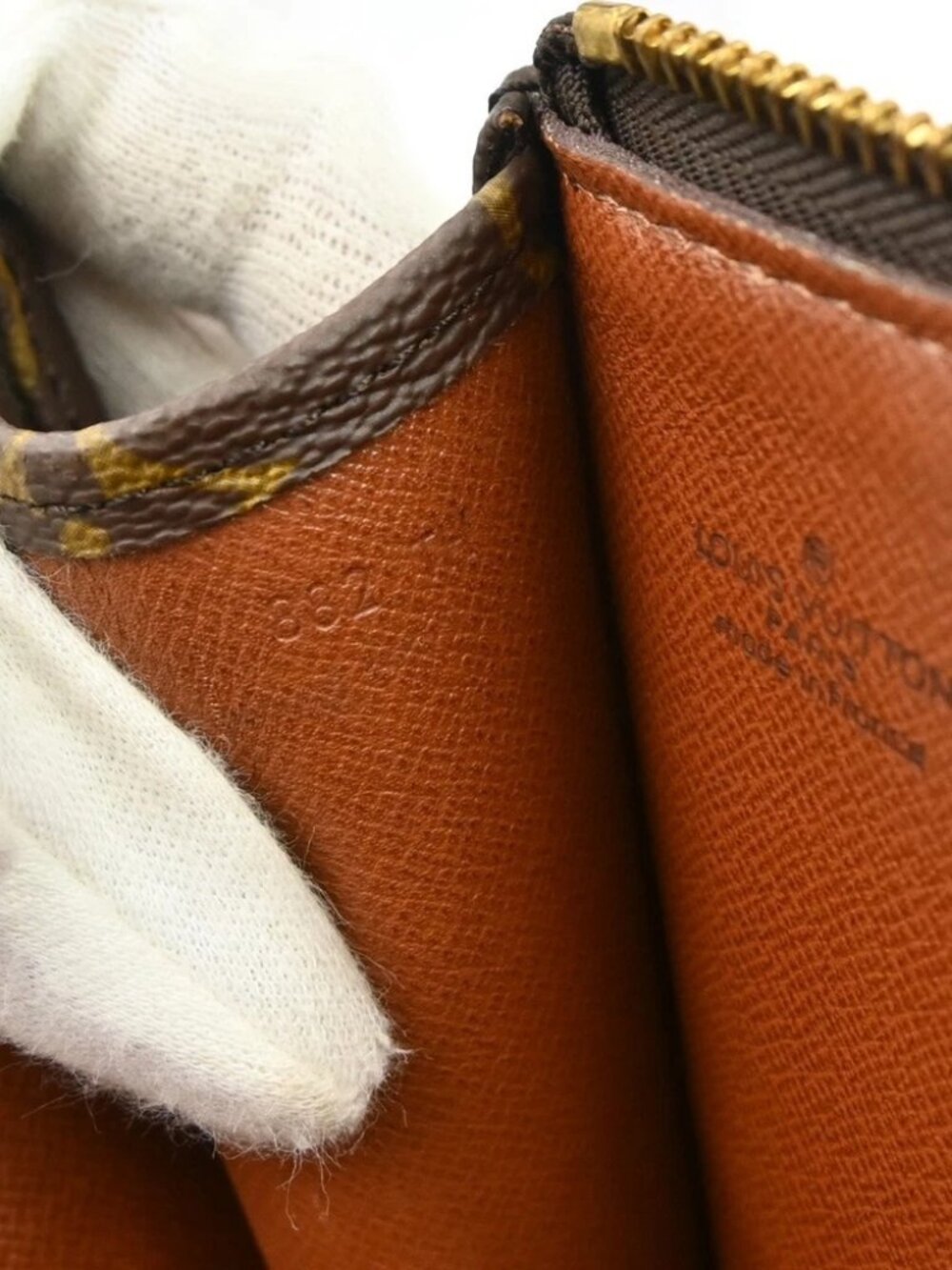 LOUIS VUITTON POCHE DOCUMENTS BUSINESS BAG - Picture 9 of 11
